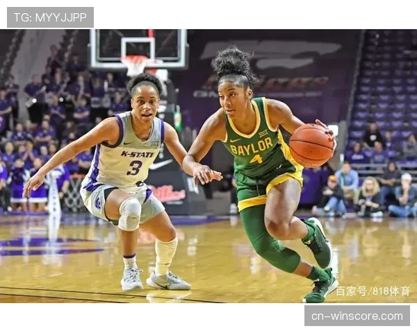 深度复盘:太阳队如何通过无限换防策略成功限制火花队进攻 深度复盘:太阳队如何通过无限换防策略成功限制火花队进攻